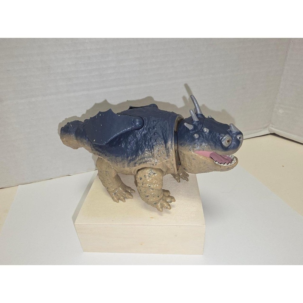 DreamWorks Dragons Gronckle 5-Inch Action Figure from How To Train Your Dragon